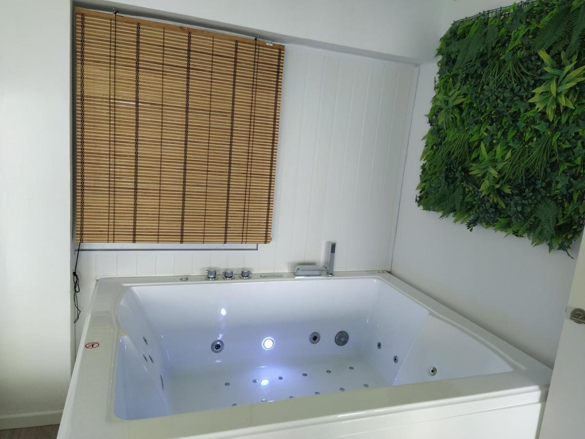 Exclusivo Apartamento Spa Privado Frente El Mar ミアミ・プラトーヤ エクステリア 写真
